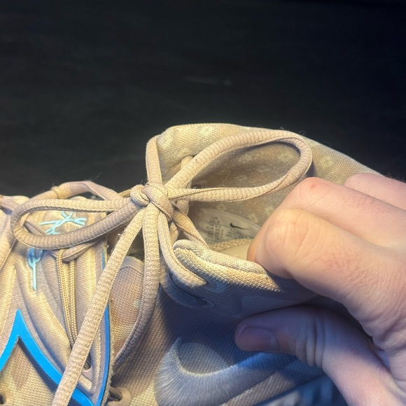 High-Top kyries RARE - Picture 6 of 6